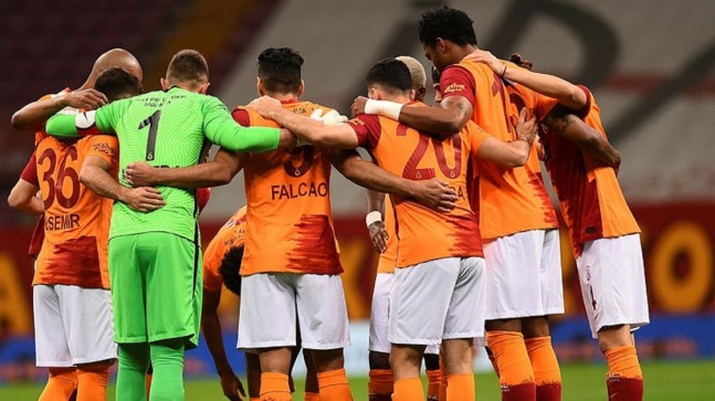 Galatasaray Transfer Çalışmaları Devam Ediyor! Rafinha Bombasında Son Dakika…